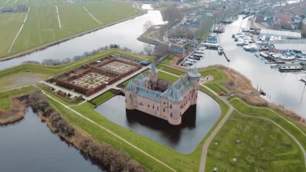 Dronové Záběry Muiderslot Tradiční Hrad Muidenu Nizozemsko Vysoce Kvalitní Fullhd — Stock video