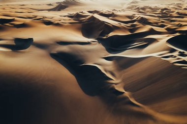 Huacachina, Ica, Peru, Güney Amerika 'daki çöl dokularının hava günbatımı fotoğrafı. Yüksek kalite fotoğraf