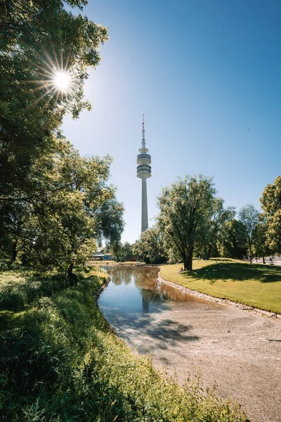 Vista Del Parque Olympia Con Olympia Tower Olympiaturm Munich Baviera — Foto de Stock