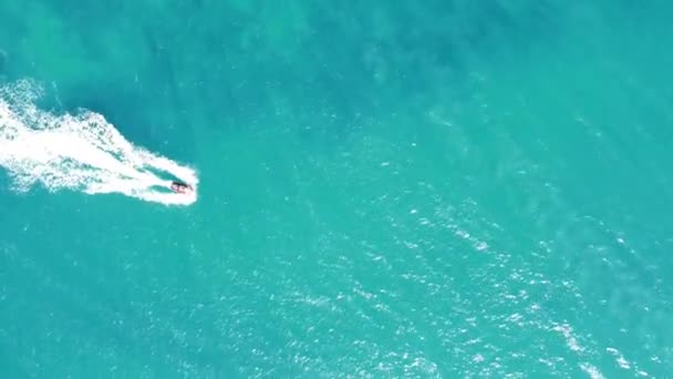 Koh Larn의 바다에서 크루즈의 비디오 고품질 Fullhd — 비디오