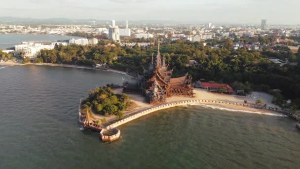 Flygfoto Trä Sanningens Helgedom Tempel Pattaya Thailand Högkvalitativ Fullhd Film — Stockvideo