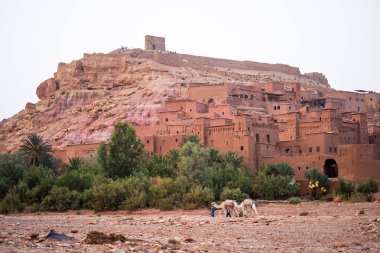 Fas 'ın Ouarzazate yakınlarındaki Ait Benhaddou kale kasabası. Yüksek kalite fotoğraf