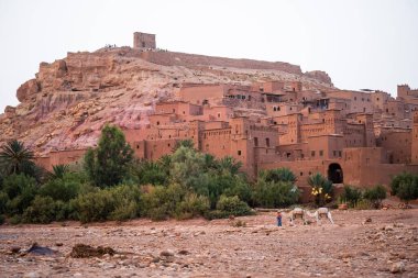 Fas 'ın Ouarzazate yakınlarındaki Ait Benhaddou kale kasabası. Yüksek kalite fotoğraf