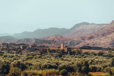 Gün batımında Dades Gorge Fas 'taki doğa, kayalar ve dağlar. Yüksek kalite fotoğraf