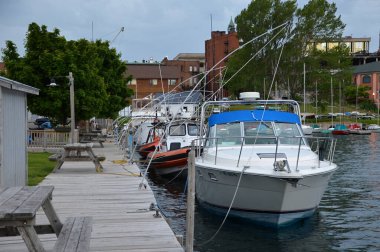 Marina, Michigan, Marquette 'deki Superior Gölü' nde.
