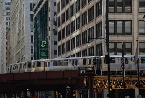 Schleifenbahn Der Innenstadt Von Chicago Illinois — Stockfoto