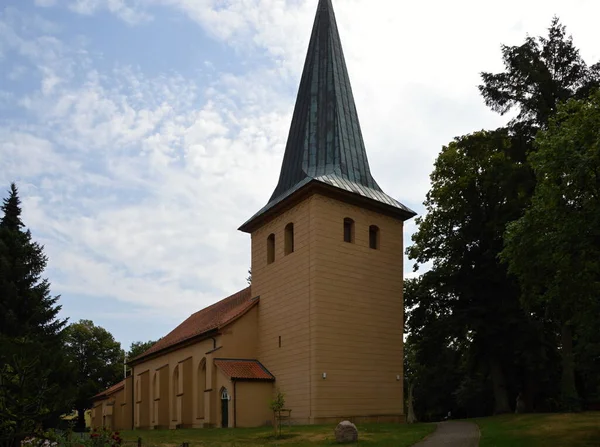 町の歴史的教会 シュヴァルムシュテット ニーダーザクセン州 — ストック写真