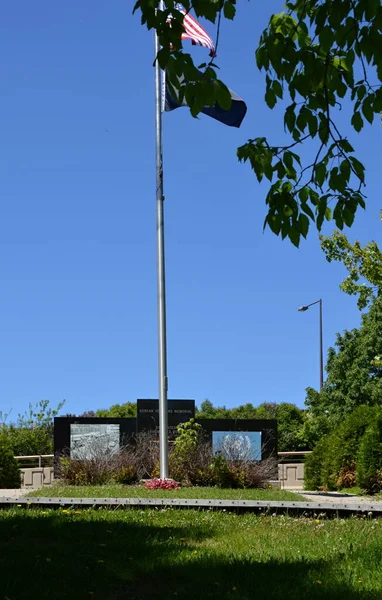 明尼苏达州杜勒斯镇苏必利尔湖纪念馆 — 图库照片
