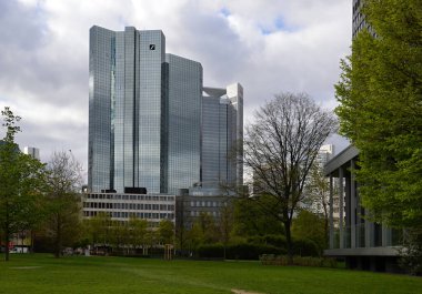 Frankfurt şehir merkezindeki panorama Nehir kıyısında, Hessen
