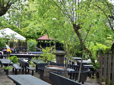 Nuremberg, Franconia, Bavyera 'daki Şato' da Tarihi Bira Bahçesi