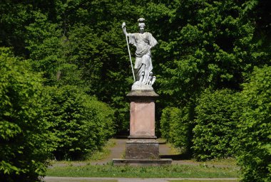 Şato 'daki heykel ve Berlin' deki Park Charlottenburg, Almanya 'nın başkenti.