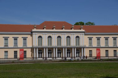 Tarihsel Kale Charlottenburg İlkbaharda Berlin, Almanya 'nın başkenti