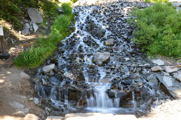 Водопад Кратер Лейк — стоковое фото