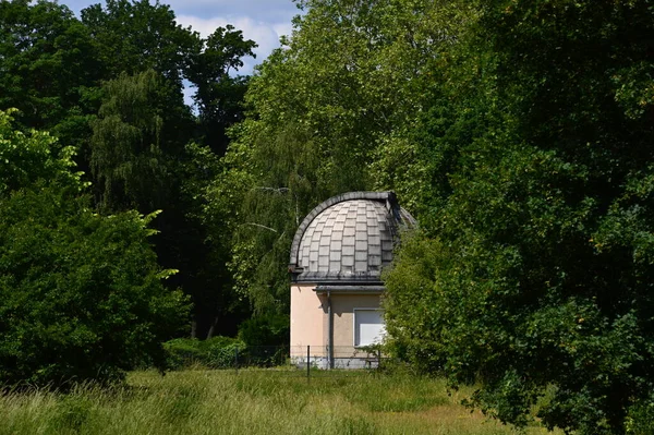 Osservatorio Nel Parco Nel Quartiere Treptow Berlino Capitale Della Germania — Foto Stock