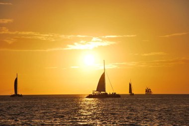 Florida Keys 'teki Key West' te Meksika Körfezi 'nin üzerinde gün batımı