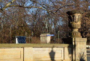 Berlin 'deki Büyük Tiergarten Park' taki heykel, Almanya 'nın başkenti.