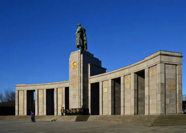 Memoriale Guerra Sovietico Nel Parco Big Tiergarten Berlino Capitale Della — Foto Stock