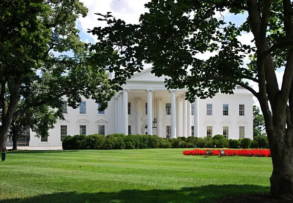 Λευκός Οίκος Στην Ουάσιγκτον Την Πρωτεύουσα Των Ηνωμένων Πολιτειών — Φωτογραφία Αρχείου