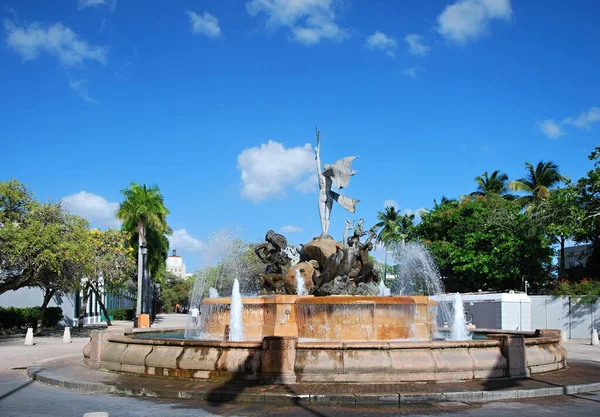 Фонтан Старом Городе Сан Хуан Столице Пуэрто Рико — стоковое фото