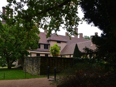 Brandenburg 'un başkenti Potsdam' daki Park Neuer Bahçesi 'ndeki tarihi şato Cecilienhof.