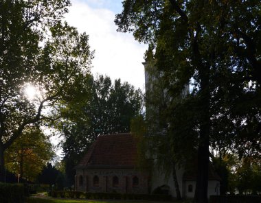 Almanya 'nın başkenti Berlin' deki Peninsula Stralau 'daki Spree Nehri Panorama' da.