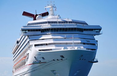 Florida Keys 'teki Key West Limanı' nda bir yolcu gemisi.