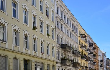 Bergmankietz 'deki tarihi bina, Berlin' deki Kreuzberg, Almanya 'nın başkenti