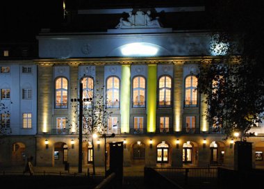 Saksonya 'nın başkenti Dresden' de Gece Sahnesi