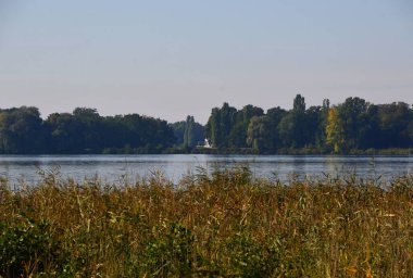 Brandenburg 'un başkenti Potsdam' daki Havel Nehri Panorama 'da.
