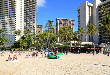 Oahu Adası, Hawaii 'deki Waikiki Sahili, Pasifik' teki Panorama Plajı.