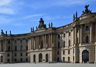 Almanya 'nın başkenti Berlin' deki Mitte Mahallesindeki Tarihi Bina