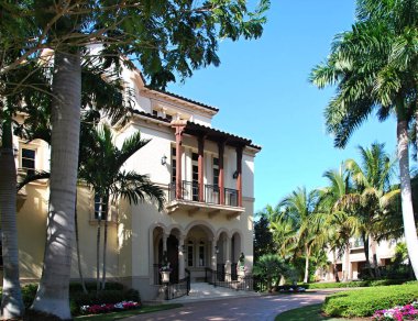 Napoli, Florida 'daki Villa