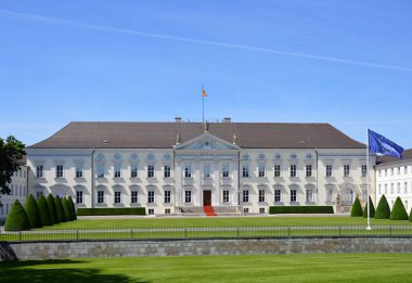 Almanya 'nın başkenti Berlin' deki Tiergarten Mahallesi Bellevue Tarihi Şatosu