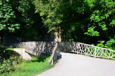 Weimar, Thüringen 'deki Ilm Nehri' ne park et.