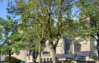 Şehir merkezindeki tarihi kilise, Duesseldorf, Kuzey Ren 'in başkenti - Vestfalya
