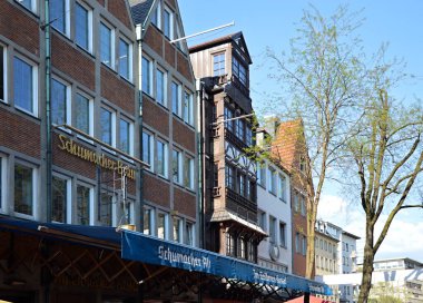 Duesseldorf 'un Eski Kasabası' ndaki Sokak Sahnesi, Kuzey Ren 'in Başkenti - Vestfalya