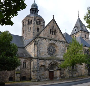 Hameln 'in Eski Kasabası, Aşağı Saksonya' daki Tarihi Kilise
