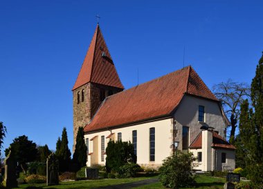 Köy Eystrup 'taki Tarihi Kilise, Aşağı Saksonya