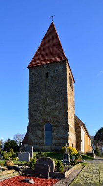 Köy Eystrup 'taki Tarihi Kilise, Aşağı Saksonya