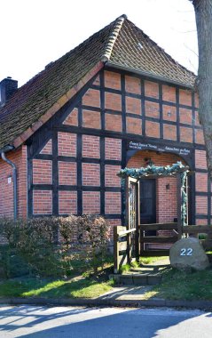 Köy Stellichte, Aşağı Saksonya 'da İlkbaharda Tarihi Çiftlik