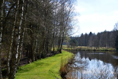 Baharda, Warnau Nehri 'ndeki manzara Köy Borg, Aşağı Saksonya