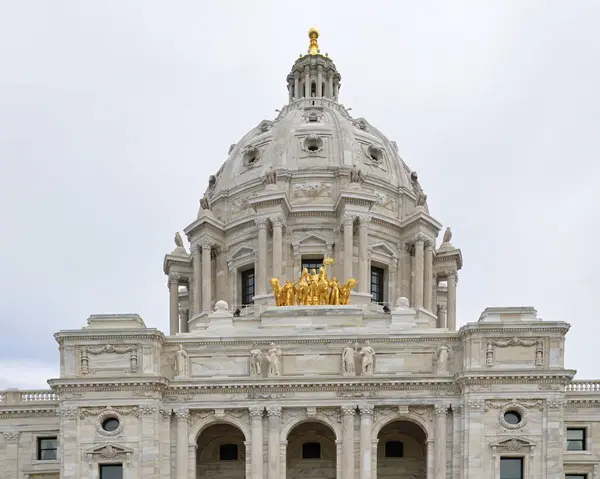 St. Paul Eyalet Meclisi, Minnesota 'nın başkenti.