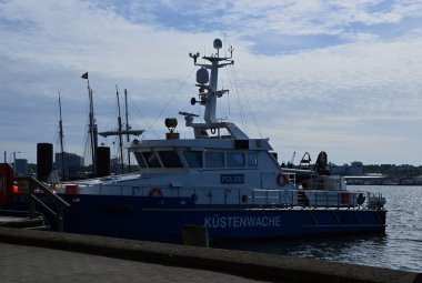 Schleswig-Holstein 'in başkenti Kiel' de Sahil Gurad Gemisi