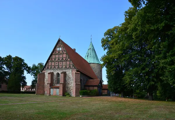 Salzhausen köyündeki tarihi Johannis Kilisesi, Aşağı Saksonya