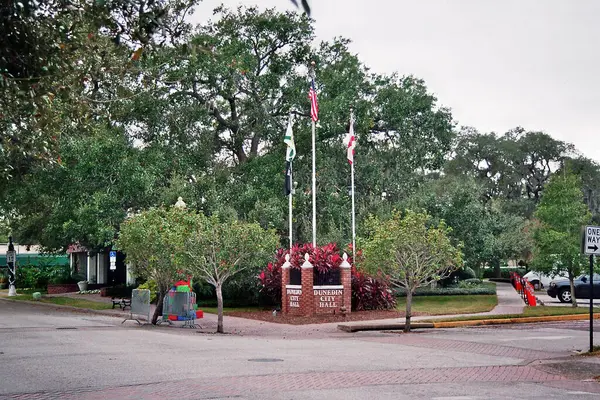 Florida, Dunedin kasabasındaki belediye binası.
