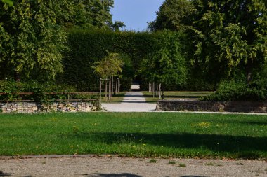 Neustadt am Ruebenberge, Aşağı Saksonya 'daki Tarihi Kale Landestrost' a park et.