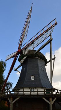 Kirchlinteln kasabasındaki tarihi yel değirmeni, Aşağı Saksonya