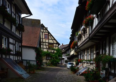Gengenbach 'ın eski kasabasındaki tarihi binalar, Baden. Wuerttemberg