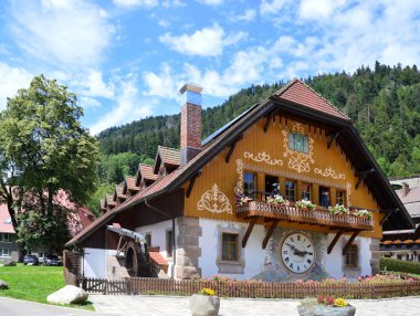 Wuerttemberg, Baden, Kara Orman 'daki Ravennaschlucht Kanyonu' ndaki tarihi bina.