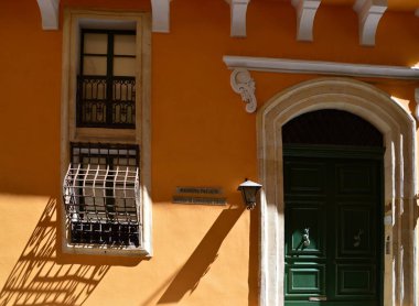 Malta 'nın başkenti Valletta' daki tarihi bina.